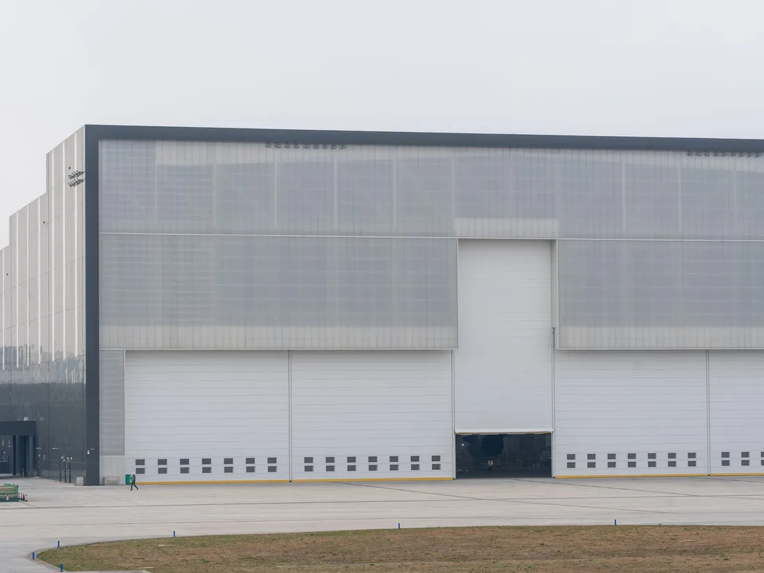 Stabilimento produttivo visto dall'esterno